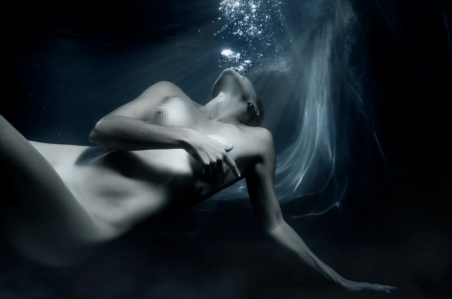 fine art underwater nude by yolandi jacobsz