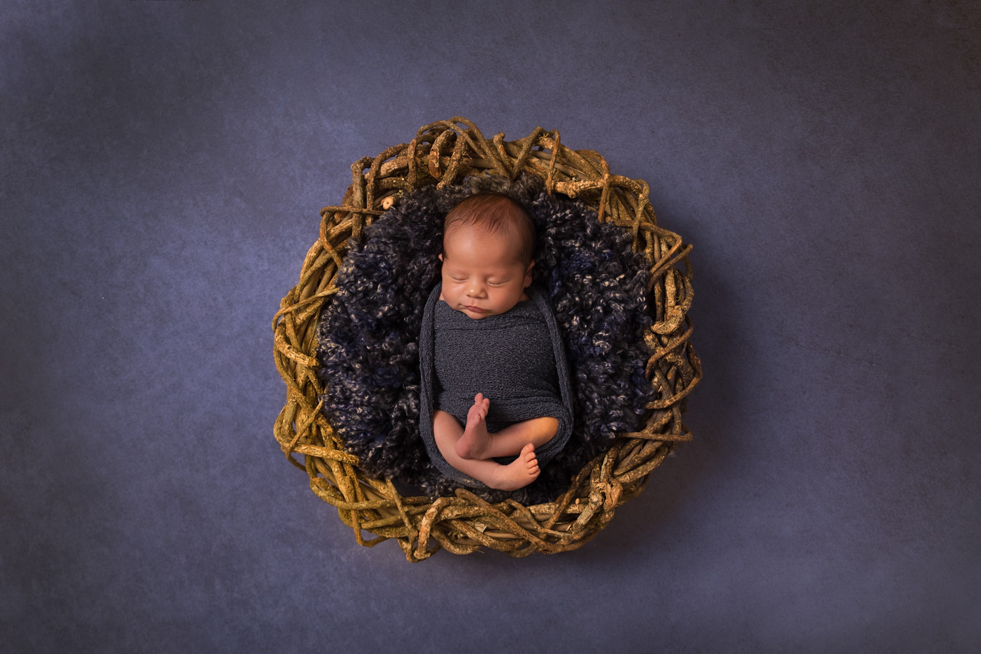 Newborn Photography Courses by Robyn Prevost